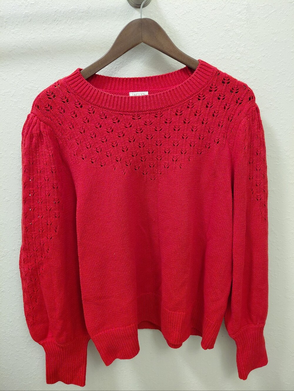Jaclyn Smith Bright Red Eyelet Knit Crewneck Sweater.Size Xl.
